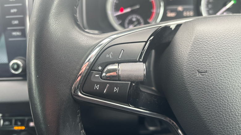 Skoda Karoq 1.5 TSI SE L 5dr DSG Petrol Estate